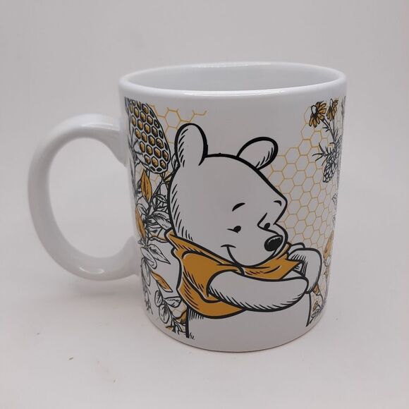 Disney " WINNIE THE POOH" Ceramic 16 Oz. Coffee Tea Mug/Cup - Picture 2 of 8